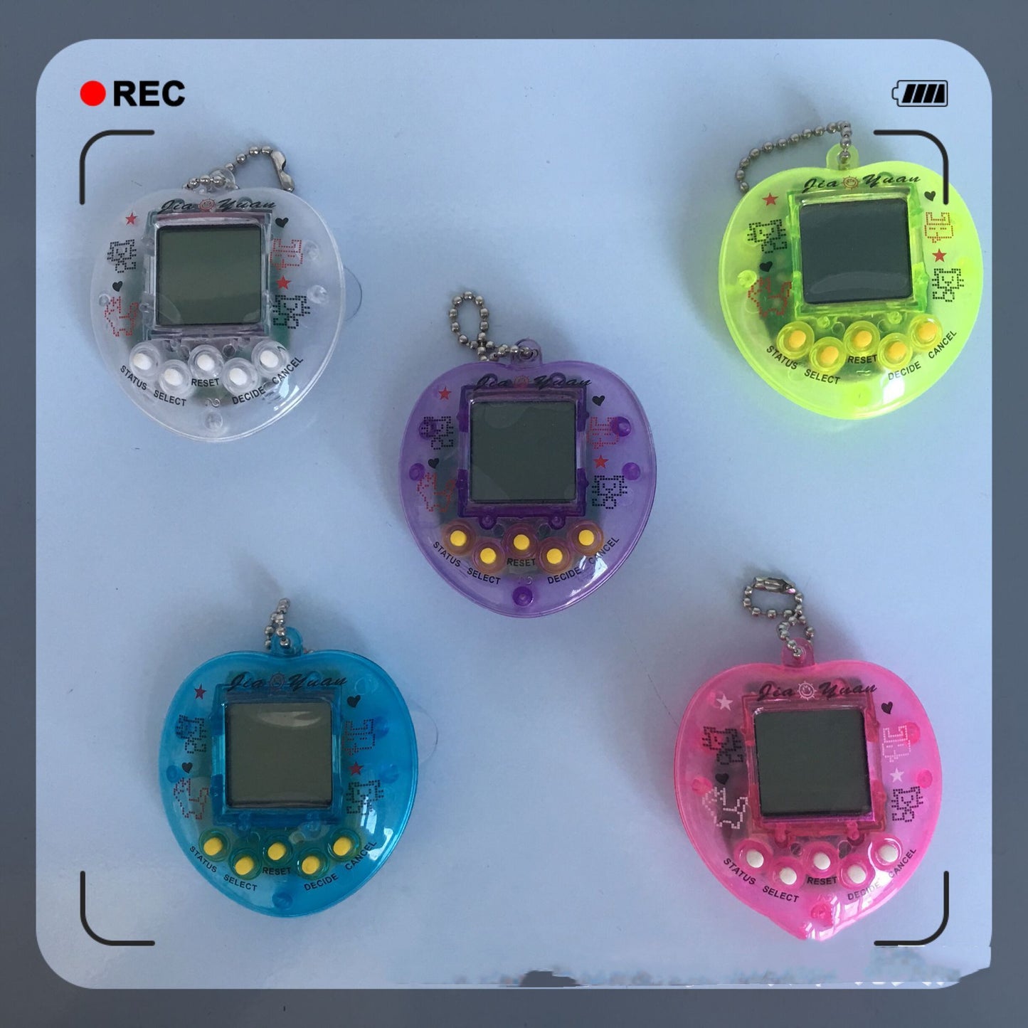Tamagotchi Peach – Interaktion zwischen elektronischem Haustier und Maschine