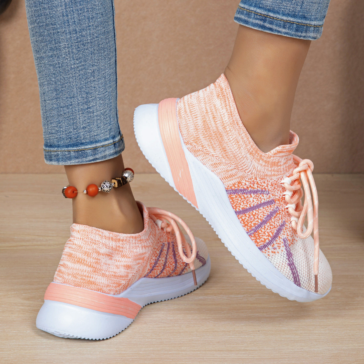 New Lace-up Sports Shoes Women