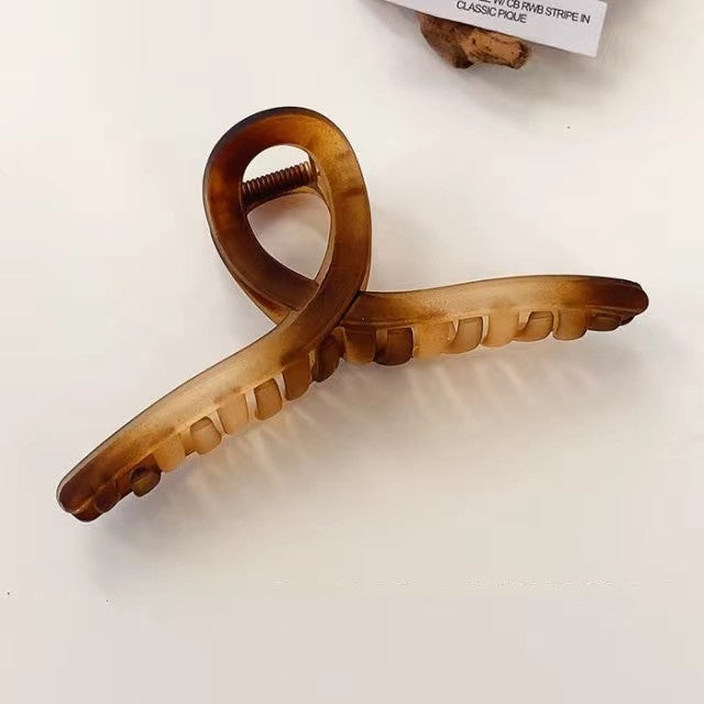 Temperament Brown-Scrub Hairpin